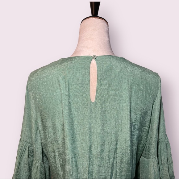 Umgee USA Green Floral Embroidered Peasant Flowy Dress Size Women’s M - Picture 6 of 8